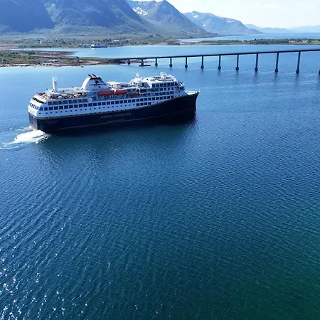 Pensión Kafe Risoyhamn