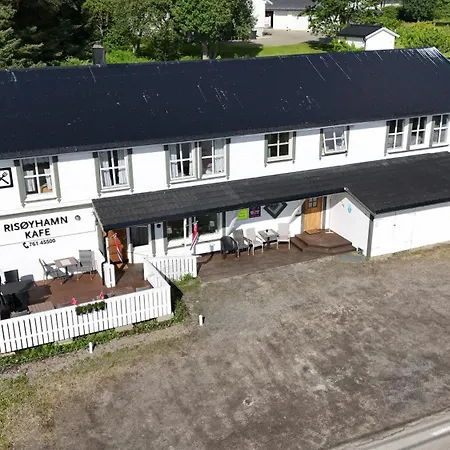 Kafe * Risoyhamn